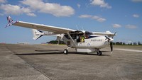 Pesawat listrik hibrida Cessna 337 Skymaster Ampaire diujicoba di Bandara Newquay, Inggris, Selasa (24/8/2021) waktu setempat.