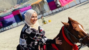 Seiring berkuasanya Taliban, Sadiqa pun merasa cemas. “Hati saya hancur setelah melihat negeri saya perlahan-lahan rusak di depan mata saya,” tulisnya di Instagram beberapa saat sebelum Taliban berkuasa. Foto: Instagram