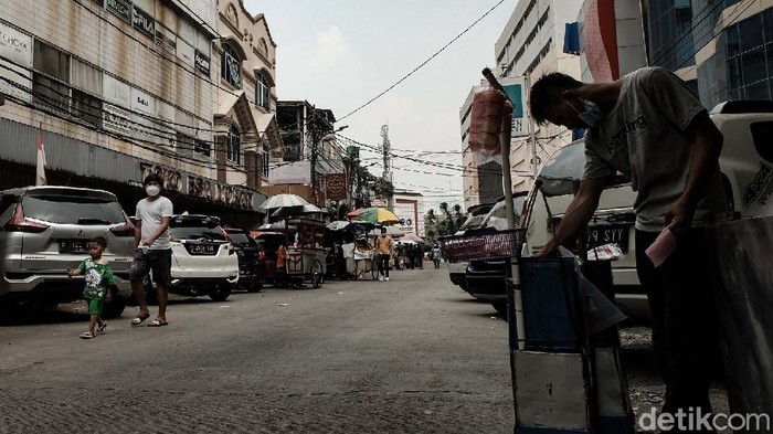 Serapan Anggaran PEN Baru 43,8% Sepanjang 2021 Penyerapan program pemulihan ekonomi nasional (PEN) baru mencapai 43,8 persen sepanjang tahun 2021. Anggaran terserap Rp 326,16 triliun dari total dana Rp 744,7 triliun.