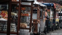 Sedangkan sektor perlindungan sosial memiliki pagu Rp 186,64 triliun dengan realisasi Ro 99,33 triliun (53,2%).