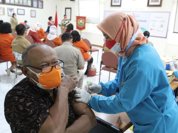 Serbuan Vaksin COVID-19 di Jakarta