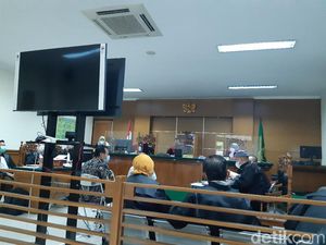 Masker COVID-19 yang Dikorupsi di Banten Ternyata Dibeli Online