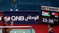 Taufik berhasil keluar jadi juara usai menyisihkan Lin Dan dua game langsung. (Foto: AFP/LAURENT FIEVET)