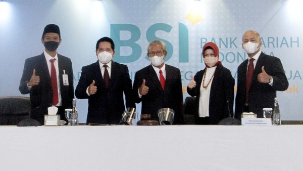 TGB Jadi Komisaris Bank Syariah Indonesia