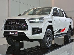 Toyota Hilux GR Sport Meluncur: Tampang Gahar, Harga Mulai Rp 390 Juta