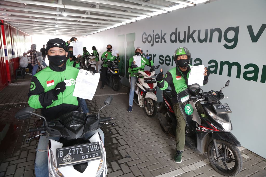 vaksin gojek