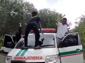 6 Mahasiswa IAIN Palangka Raya Joget-Panjat Ambulans Akan Disidang Etik