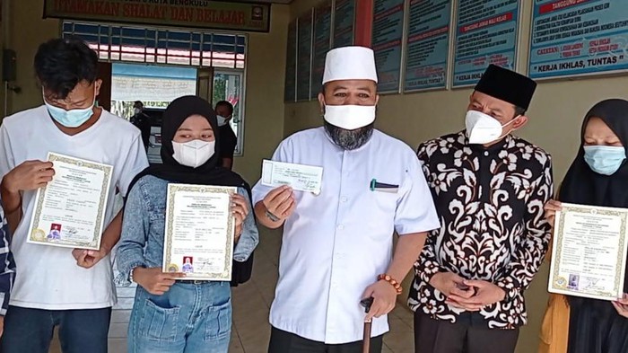 Wali Kota Bengkulu Helmi Hasan