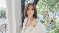 Bangkok Breaking diakuinya sebagai judul yang paling berbeda dari karya sebelumnya mulai dari karakter hingga genre. (Foto: dok. Instagram @aom_sushar)