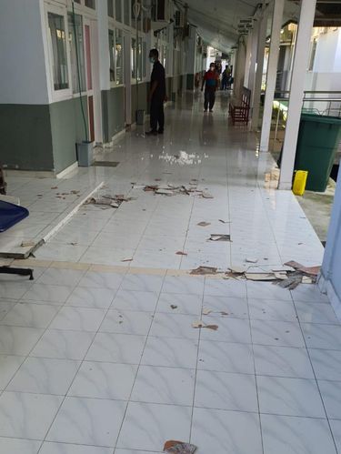 Dampak gempa M 5,8 di Tojo Una-Una, Sulteng. Seorang warga tewas tertimpa bangunan (dok BNPB)