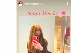 Putri Bill Gates Keranjingan iPhone yang Diharamkan Orang Tuanya