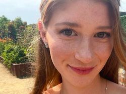 Putri Bill Gates Keranjingan iPhone yang Diharamkan Orang Tuanya