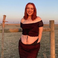 Bagiku, self love berarti menunjukkan kepada diri tentang kesabaran dan kebaikan serta pengertian. Tidak hanya menghargai tubu, tapi juga diri sendiri dan semua yang telah dilakukan dan mampu dilakukan, ungkap Jessica, seperti dikutip dari Copinaco. Foto: dok.Instagram/@lovejessicablair