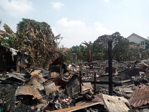 Kebakaran Lapak Pemulung di Tangsel Hanguskan Ratusan Bedeng, 44 KK Ngungsi