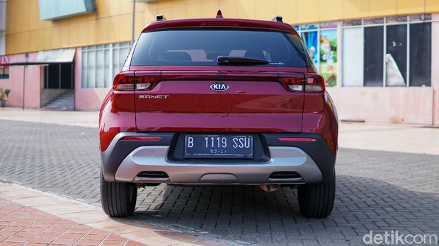 KIA Sonet 7-seater Premier