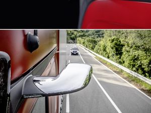 Kekurangan Teknologi Kaca Spion Mirror Cam buat Bus
