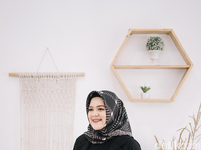 Pengantin yang viral di media sosial. Pengantin yang viral di media sosial.