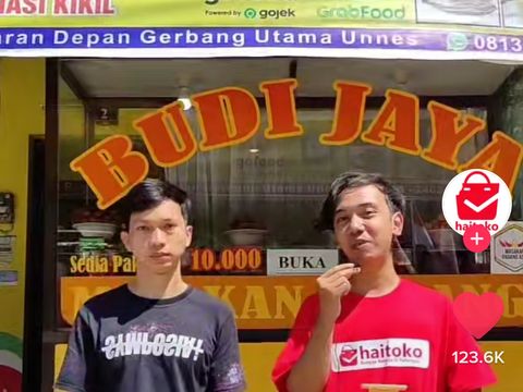 Netizen Ini Buktikan Nasi Padang yang Dibungkus Porsinya Lebih Banyak