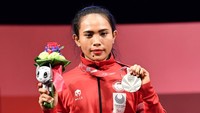 Widi, sapaan akrabnya menyabet medali perak di cabang olahraga angkat berat kelas 41 kilogram putri. Dok. NPC INDONESIA/NPC INDONESIA.