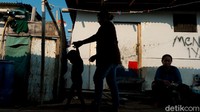 Kepada anggota TNP2K, Maruf menekankan bahwa 2 program pengentasan kemiskinan ini harus terus dilakukan. Yaitu pemberian bantuan sosial dan pemberdayaan masyarakat miskin.  