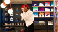 Ini adalah jadwal pertama dari total enam rencana pelayaran staycation musim panas Inggris oleh kapal pesiar Scarlet Lady. Pelayaran tersedia hanya untuk penduduk Inggris yang sepenuhnya divaksinasi dan tentu berusia di atas 18 tahun.