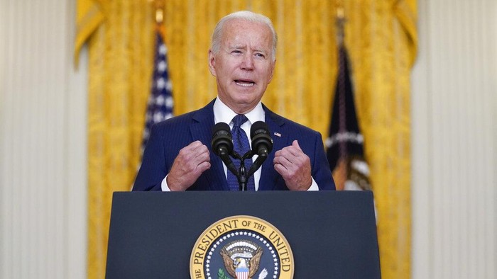 Ancaman Joe Biden untuk ISIS Usai 12 Tentara AS Tewas Imbas Bom Kabul Presiden AS Joe Biden mengutuk bom bunuh diri yang terjadi di Kabul, Afghanistan. Ia berjanji buru dalang utama bom bunuh diri yang tewaskan 12 tentara AS itu.