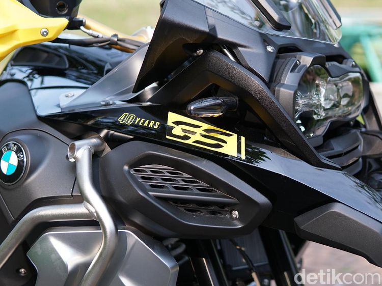 Gagahnya BMW R 1250 GS Adventure 40th Anniversary yang Cuma Ada 3 Unit di RI