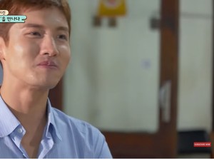 Changmin TVXQ Kepincut Lezatnya Ayam Kremes Jawa, Ini Komentarnya