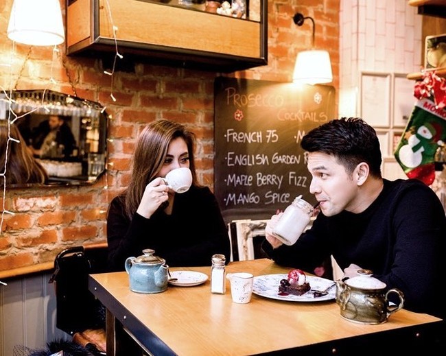 Paman Ijonk, Benny Simanjuntak, sendiri juga seolah membenarkan bahwa pasangan suami istri sering bertengkar. Ia bahkan mengaku sudah bosan mendengar Dhena yang dikatakan kerap kali marah-marah kepada Ijonk. Foto: Instagram @dhenafrizzy