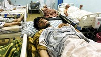 Sebanyak 60 warga Afghanistan dilaporkan tewas akibat bom bunuh diri yang terjadi di Bandara Kabul, Ibu Kota Afghanistan. AP Photo/Mohammad Asif Khan.