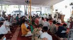 Foto: Anies Salat Jumat di Lokasi Masjid At-Tabayyun