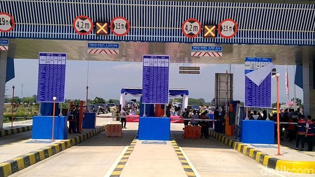 Gerbang Tol Pekalongan di Desa Bojong, Kabupaten Pekalongan resmi dibuka, Jumat (27/8/2021).
