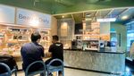 Ngopi Almond Latte dan Ngemil Cake Es Podeng Sehat di Dalam Supermarket