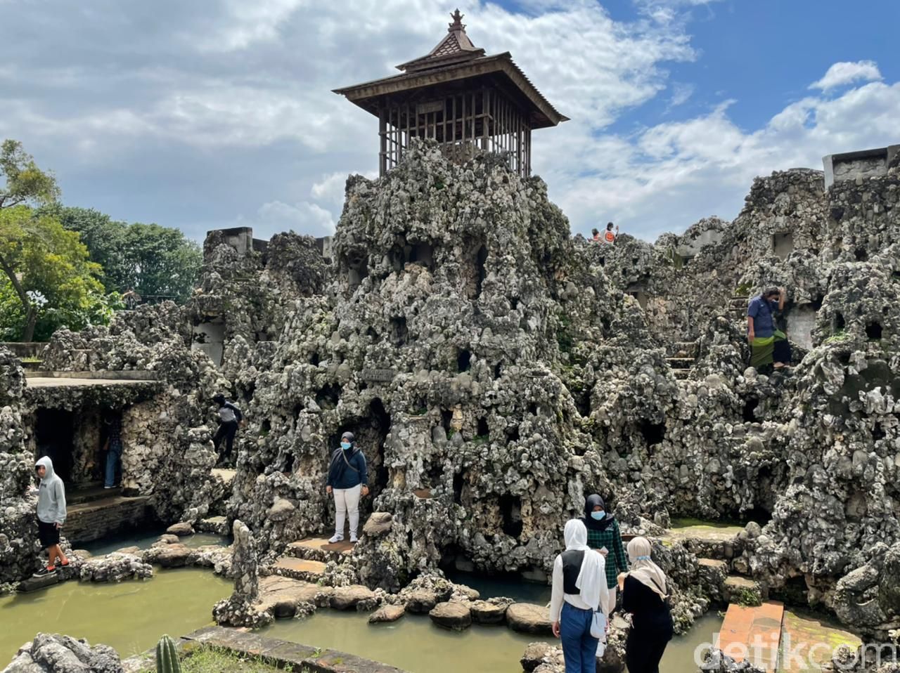 Obwis di Cirebon.