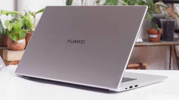 Huawei MateBook D15 2021