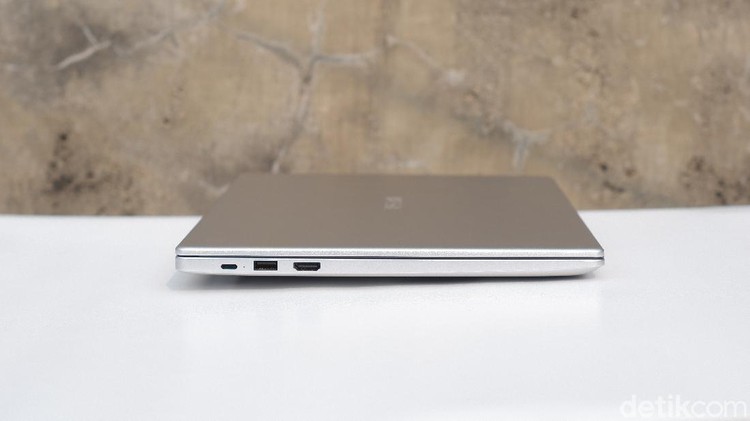 Huawei MateBook D15 2021
