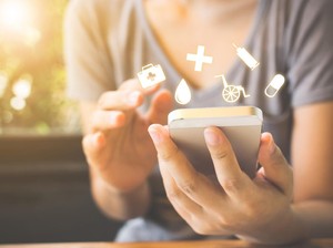 Berkaca dari Kasus Wanda Hamidah, Ini Tips Sebelum Beli Asuransi