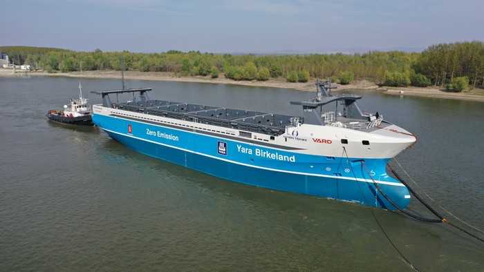 Kapal Kargo otonom Yara Birkeland Kapal Kargo otonom Yara Birkeland yang juga bertenaga listrik