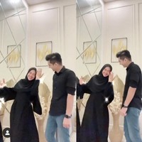 Keduanya dikabarkan sudah melangsungkan lamaran karena Ria Ricis sempat memperlihatkan cincin yang melingkar di jari manisnya saat membuat video dengan Teuku Ryan. Dalam foto profil Teuku Ryan juga memasang foto cincin berlian yang melingkar di jari. (Foto: Instagram dan TikTok)