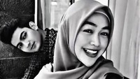 Teuku Ryan beberapa waktu belakangan mulai muncul di akun media sosial Ria Ricis. Mereka juga kerap membuat video TikTok bersama. Foto: Instagram dan TikTok