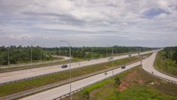 Selain telah diatur sesuai dengan regulasi dari pemerintah, penyesuaian tarif juga perlu dilakukan untuk menjaga kepercayaan investor dan untuk membangun iklim investasi jalan tol yang kondusif. Perlu adanya pengembalian dana yang diperoleh dari pendapatan tol, agar pengembaliannya sesuai dengan business plan yang sudah disepakati demi keberlanjutan jalan tol tersebut, ujar Koentjoro dalam keterangan tertulis, Kamis (26/8/2021).