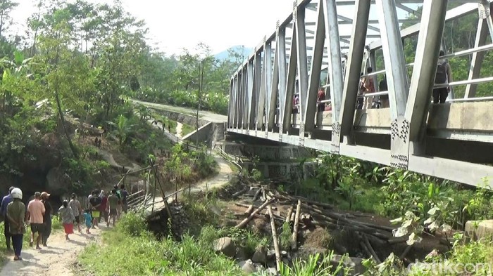 Peresmian Jembatan Plipiran, jalur menuju Dieng