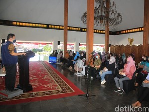 70 Relawan Nakes di Banyuwangi Bakal Kebut Testing,Tracing, dan Vaksinasi