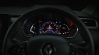 7-inch TFT Smart instrument cluster tersaji pada depan kemudi. Foto: Maxindo Renault Indonesia