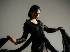 Sara Fajira Tertantang Isi OST Mantra Surugana, Padukan EDM dan Etnik Sunda