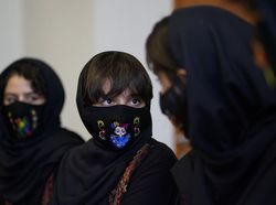 Potret Tim Robotika Putri Afghanistan yang Ditampung Meksiko