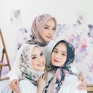 6 Tutorial Hijab untuk Wajah Bulat dan Tembem Agar Terlihat Tirus