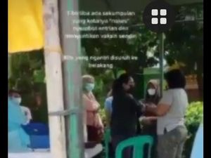 Penjelasan Lurah di Bekasi soal Warga Disuntik Vaksin Nakes Ibu Sendiri