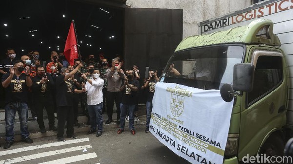 20 Ribu Paket Sembako untuk Warga Jakarta Terdampak COVID-19