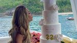 8 Momen Pesta Ultah ke-22 Alyssa Spischak di Yacht